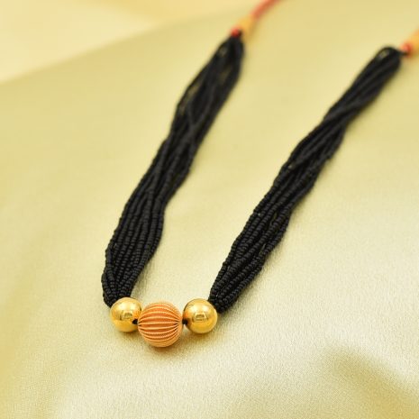 BLACK BEADS WITH LAKH MANI NACKLACE