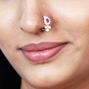 Sparkle Tiny Diamond Nath in 18kt Gold