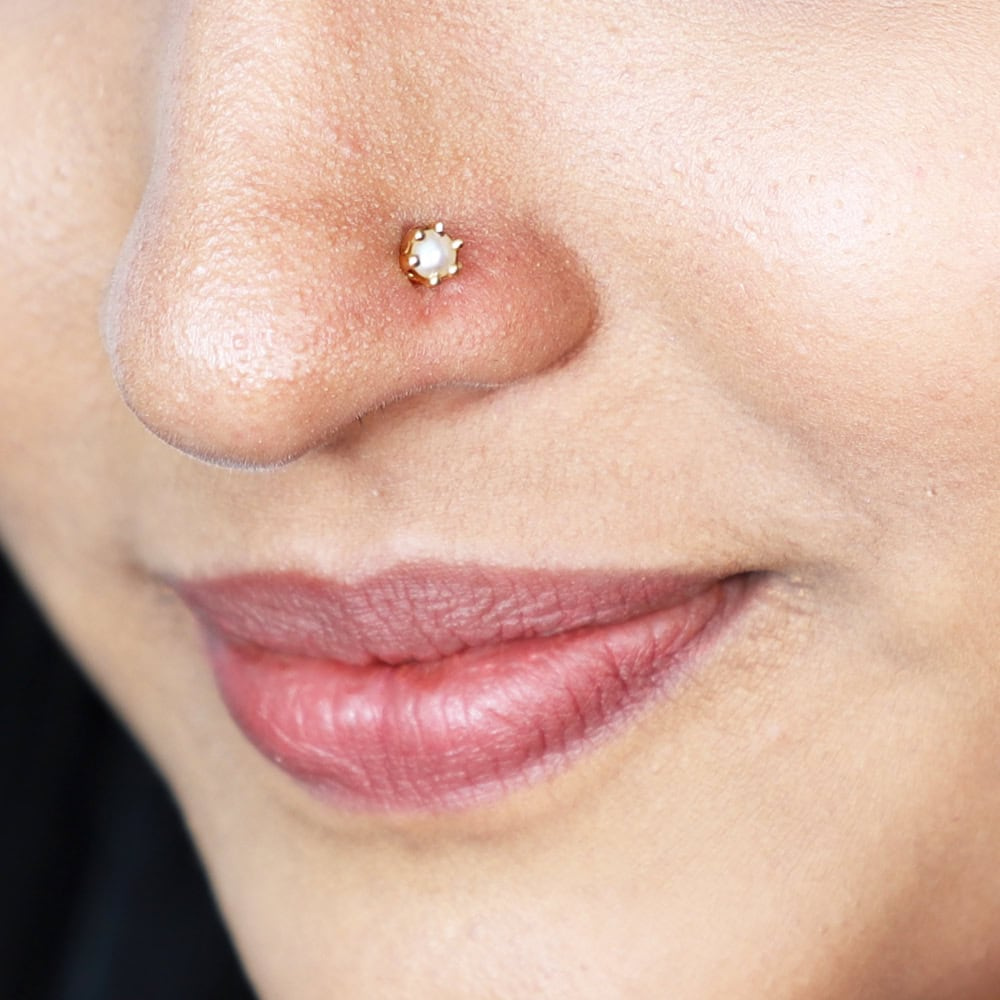 White Pearl Nose Pin